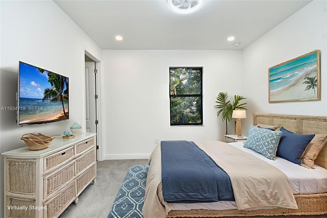 На продажу: $599,900 (5 спален, 3 ванн, 0 Квадратных фут)