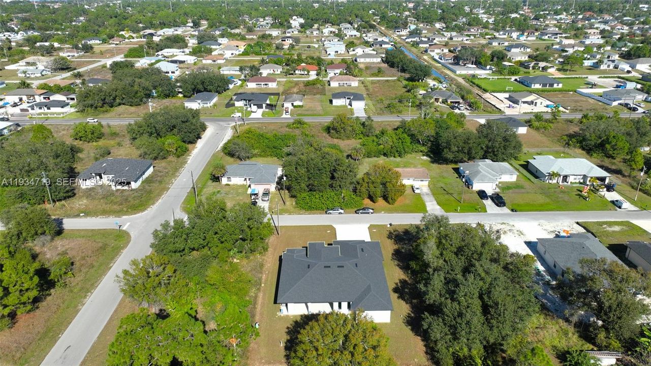 На продажу: $599,900 (5 спален, 3 ванн, 0 Квадратных фут)