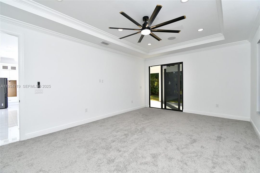 На продажу: $599,900 (5 спален, 3 ванн, 0 Квадратных фут)