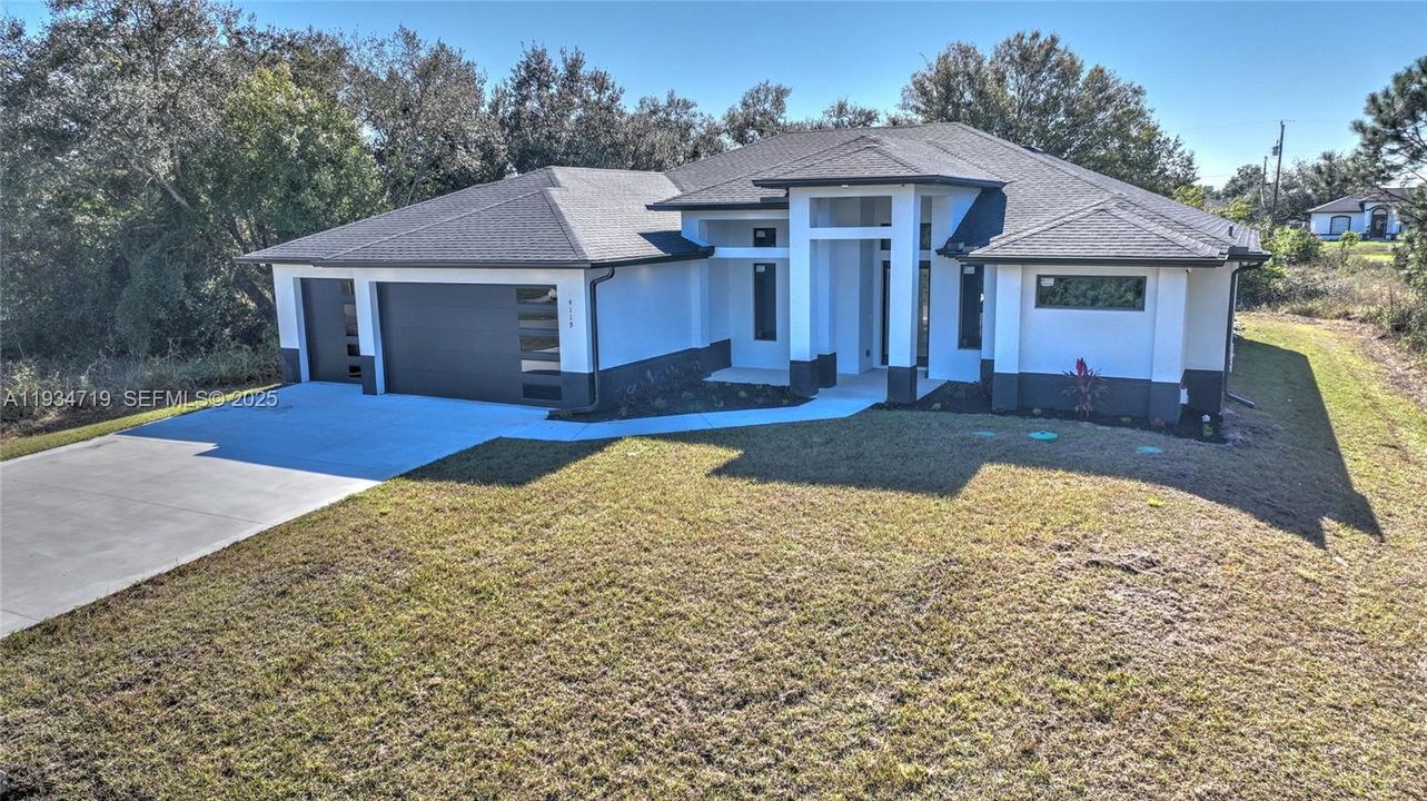 На продажу: $599,900 (5 спален, 3 ванн, 0 Квадратных фут)