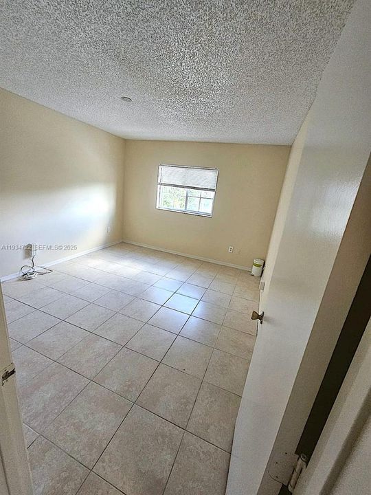 出租: $1,730 (1 贝兹, 1 浴室, 659 平方英尺)