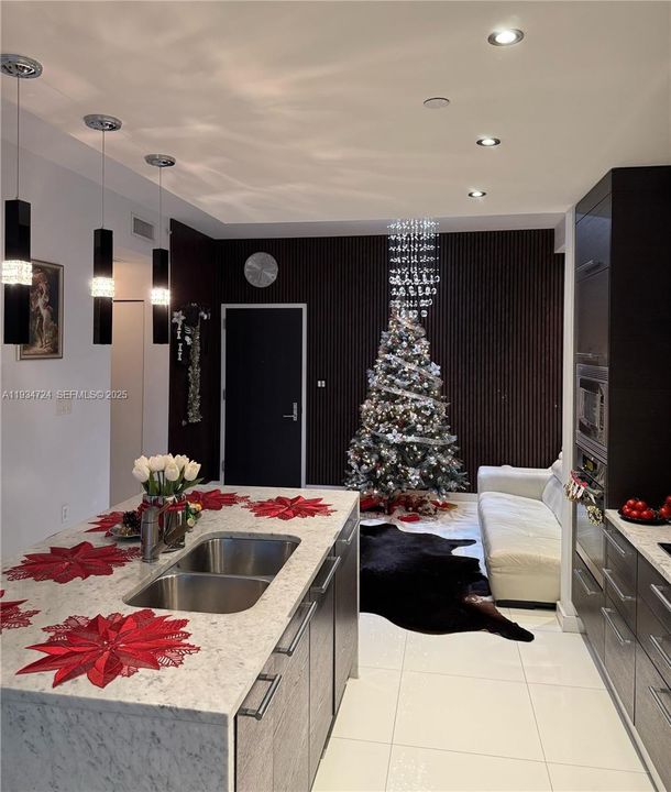 На продажу: $725,000 (1 спален, 2 ванн, 938 Квадратных фут)