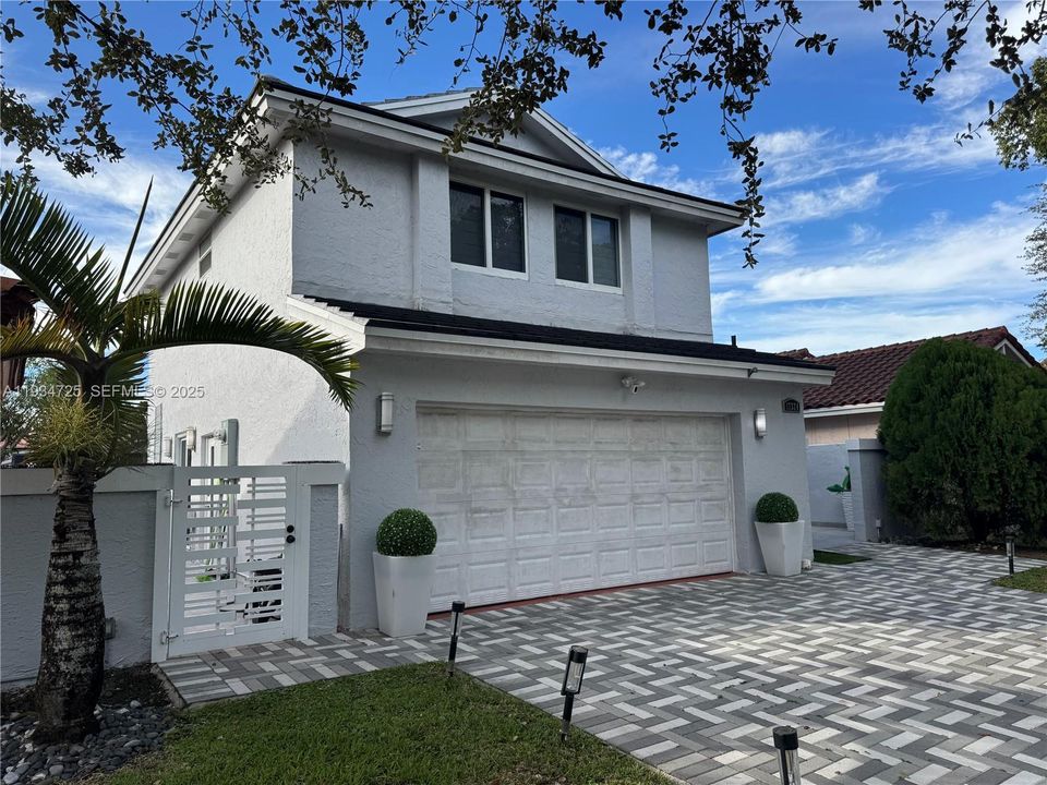 For Rent: $4,500 (3 beds, 2 baths, 2023 Square Feet)