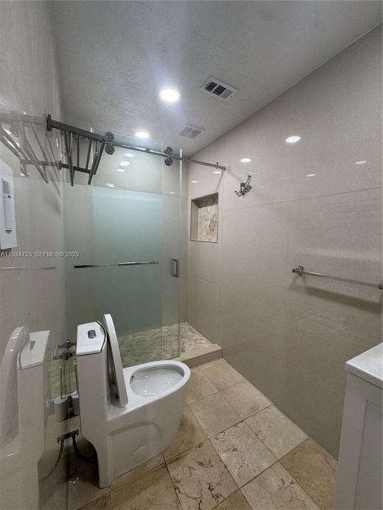 For Rent: $4,500 (3 beds, 2 baths, 2023 Square Feet)