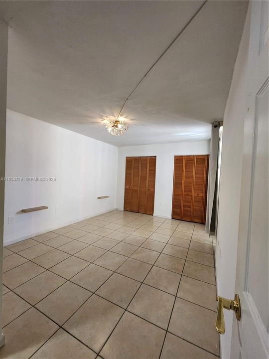 В аренду: $1,800 (2 спален, 2 ванн, 800 Квадратных фут)