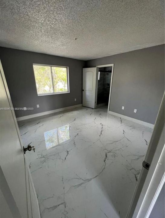 En Renta: $3,500 (4 camas, 2 baños, 1330 Pies cuadrados)