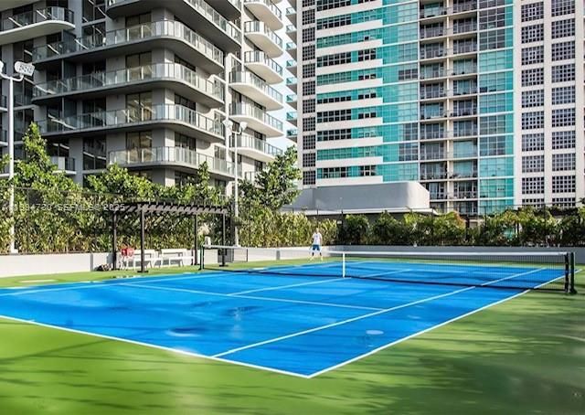 В аренду: $3,390 (1 спален, 1 ванн, 681 Квадратных фут)