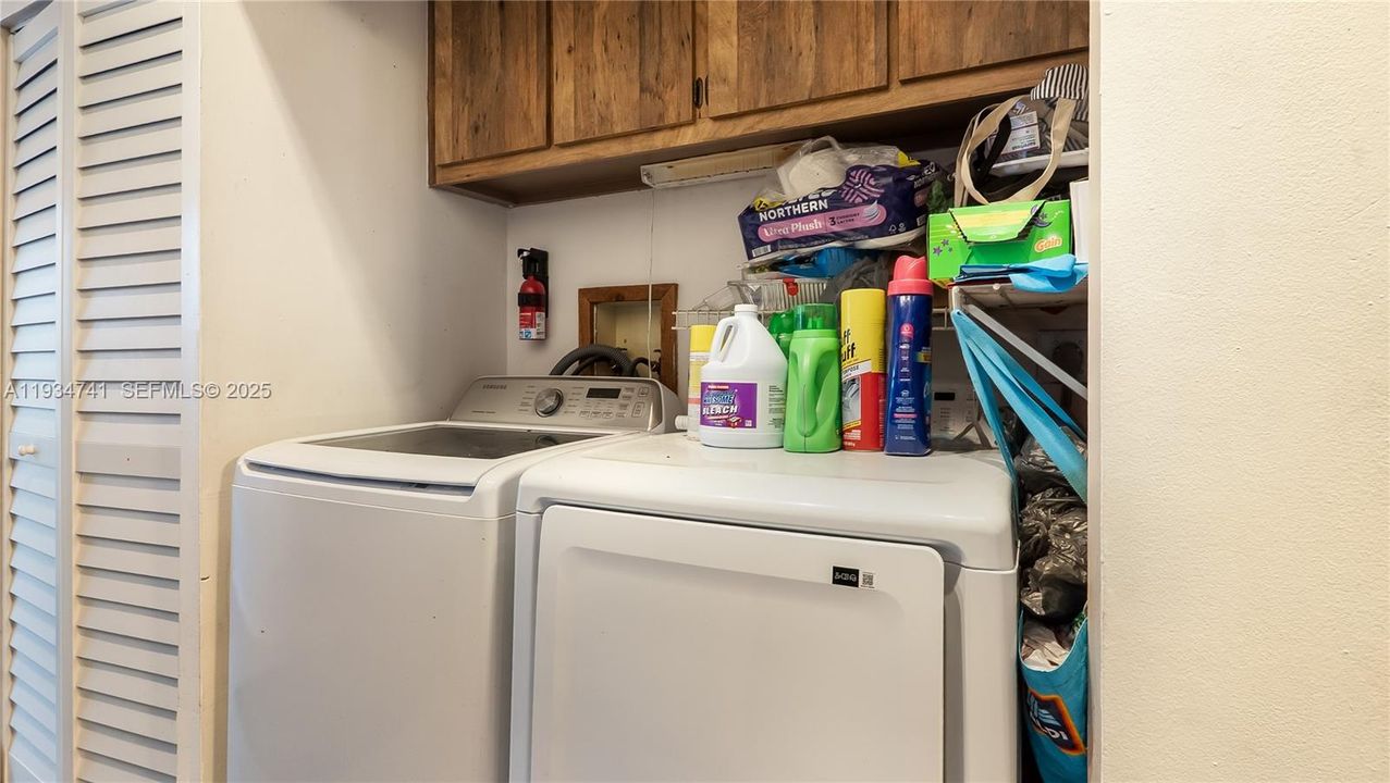 На продажу: $450,000 (2 спален, 2 ванн, 1076 Квадратных фут)