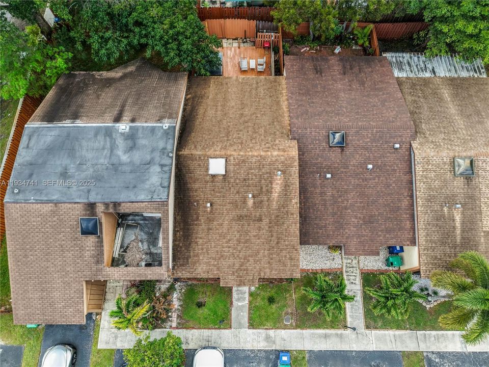 На продажу: $450,000 (2 спален, 2 ванн, 1076 Квадратных фут)