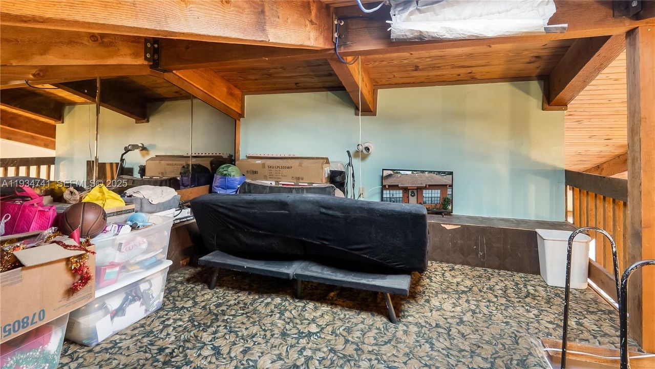 На продажу: $450,000 (2 спален, 2 ванн, 1076 Квадратных фут)