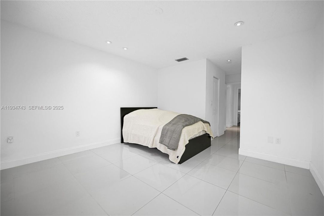 En Renta: $2,500 (2 camas, 1 baños, 1010 Pies cuadrados)