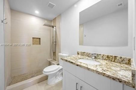 待售: $248,000 (2 贝兹, 2 浴室, 1096 平方英尺)