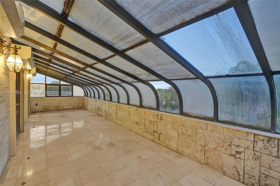 待售: $1,750,000 (7 贝兹, 7 浴室, 7919 平方英尺)