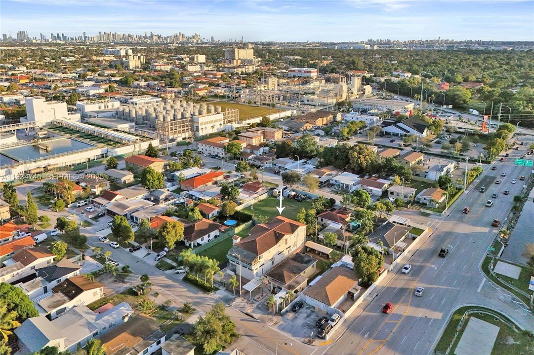 待售: $1,750,000 (7 贝兹, 7 浴室, 7919 平方英尺)