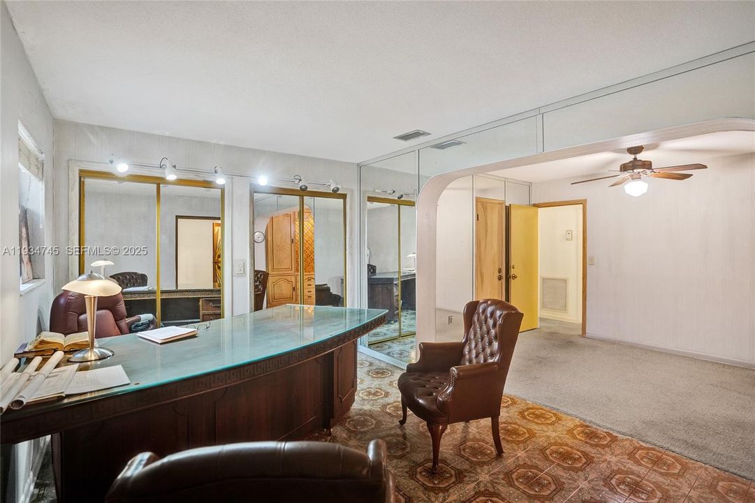 待售: $1,750,000 (7 贝兹, 7 浴室, 7919 平方英尺)