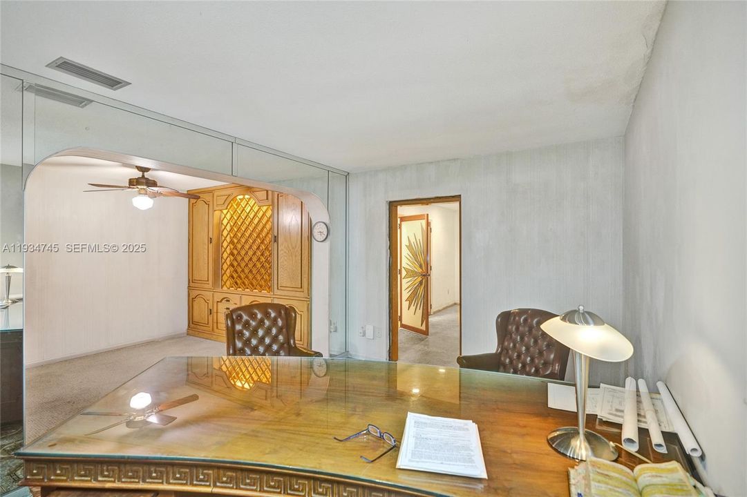 待售: $1,750,000 (7 贝兹, 7 浴室, 7919 平方英尺)