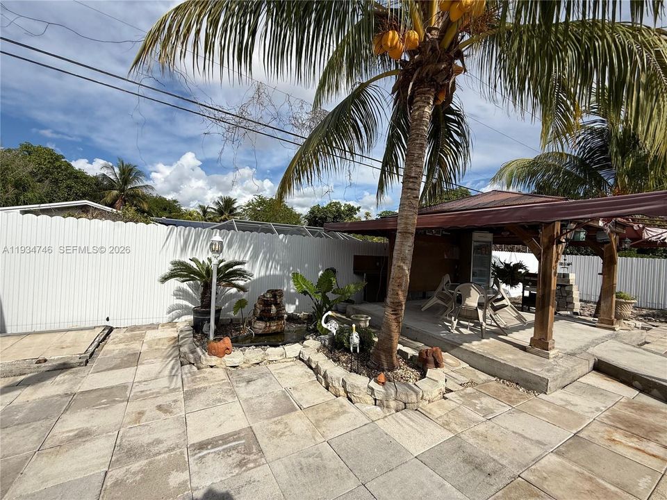 待售: $715,000 (3 贝兹, 2 浴室, 1844 平方英尺)