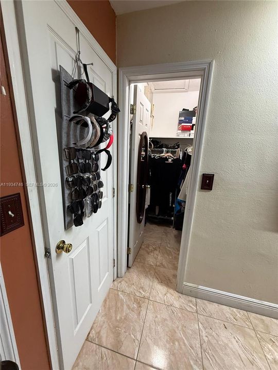 待售: $715,000 (3 贝兹, 2 浴室, 1844 平方英尺)