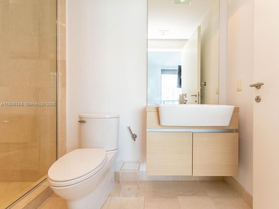 出租: $7,600 (2 贝兹, 2 浴室, 1539 平方英尺)