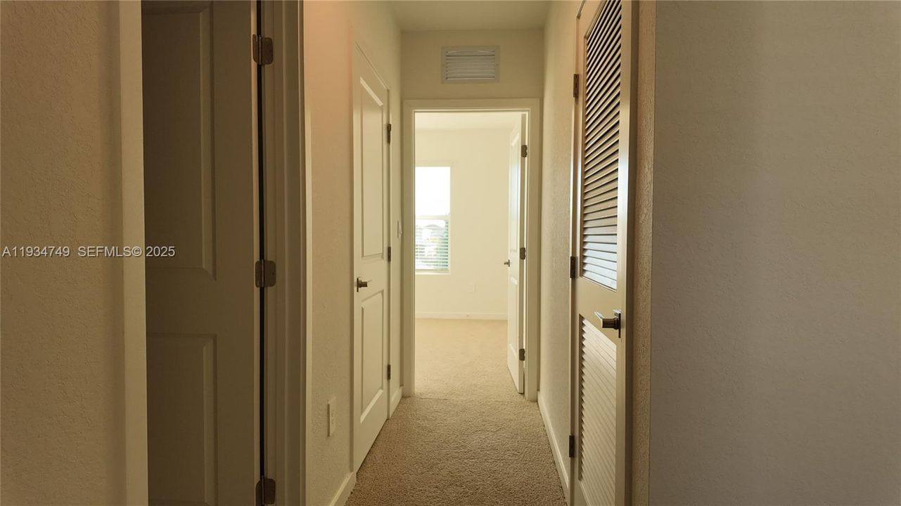 В аренду: $3,900 (4 спален, 2 ванн, 2400 Квадратных фут)