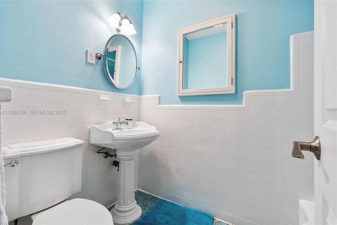 На продажу: $2,000,000 (5 спален, 4 ванн, 2770 Квадратных фут)