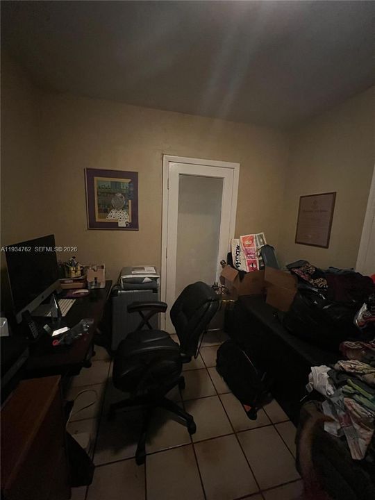 На продажу: $750,000 (4 спален, 2 ванн, 2052 Квадратных фут)