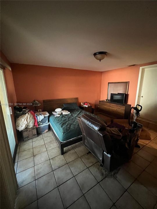 На продажу: $750,000 (4 спален, 2 ванн, 2052 Квадратных фут)