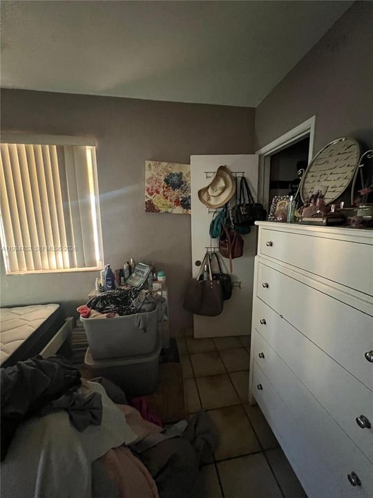 На продажу: $750,000 (4 спален, 2 ванн, 2052 Квадратных фут)