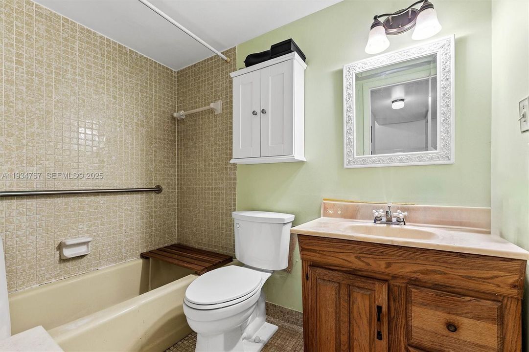 For Sale: $290,000 (3 beds, 2 baths, 1496 Square Feet)