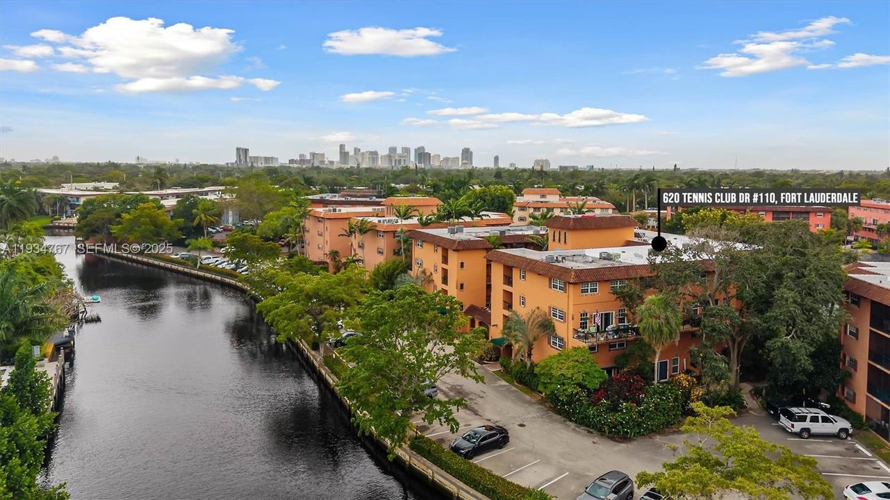 For Sale: $290,000 (3 beds, 2 baths, 1496 Square Feet)