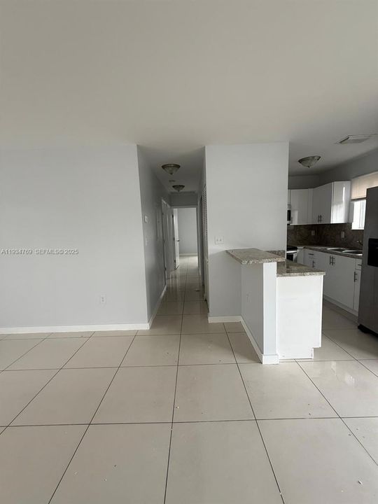 В аренду: $3,000 (3 спален, 2 ванн, 0 Квадратных фут)