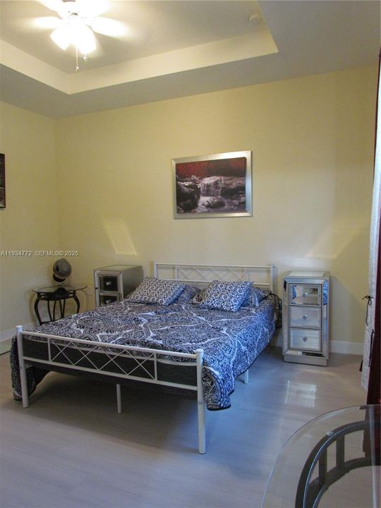 出租: $3,200 (3 贝兹, 2 浴室, 1506 平方英尺)