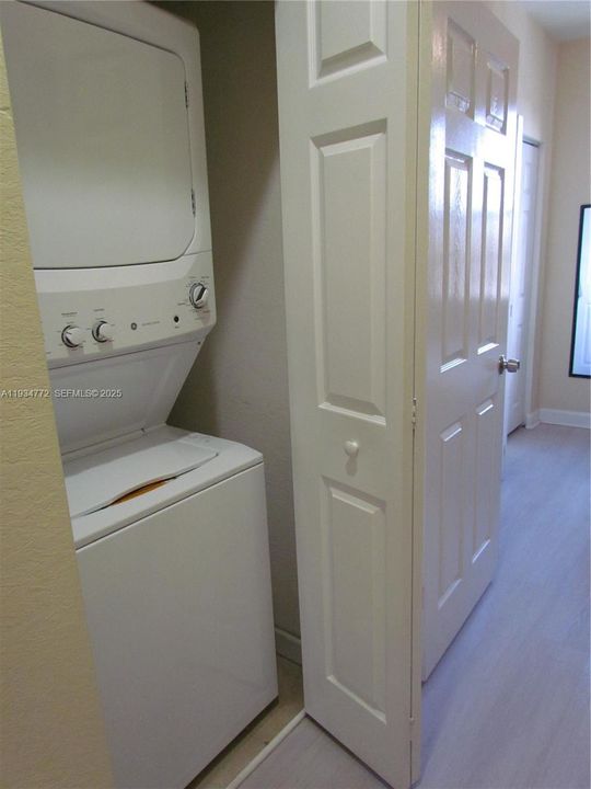 出租: $3,200 (3 贝兹, 2 浴室, 1506 平方英尺)