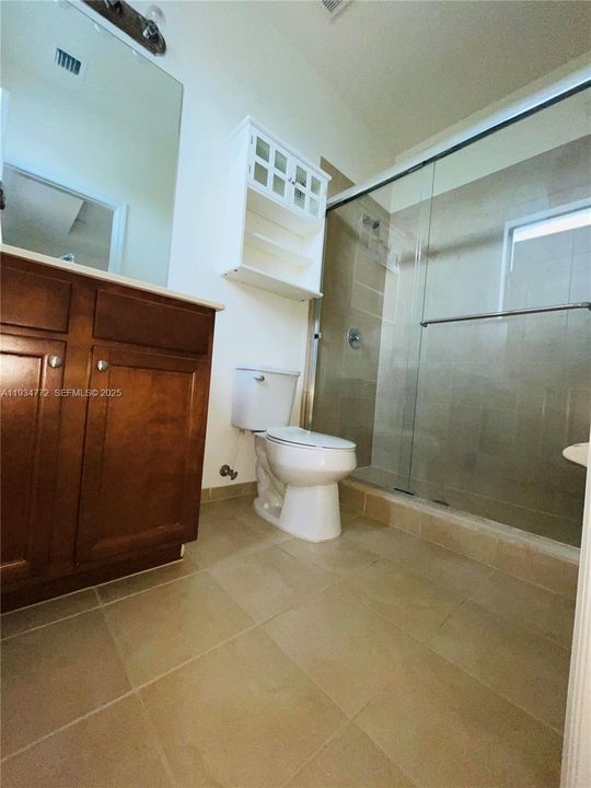 出租: $3,200 (3 贝兹, 2 浴室, 1506 平方英尺)