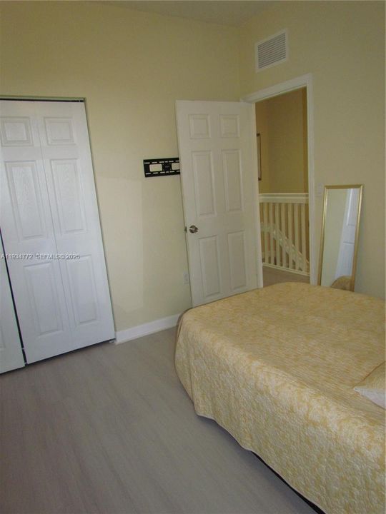 出租: $3,200 (3 贝兹, 2 浴室, 1506 平方英尺)