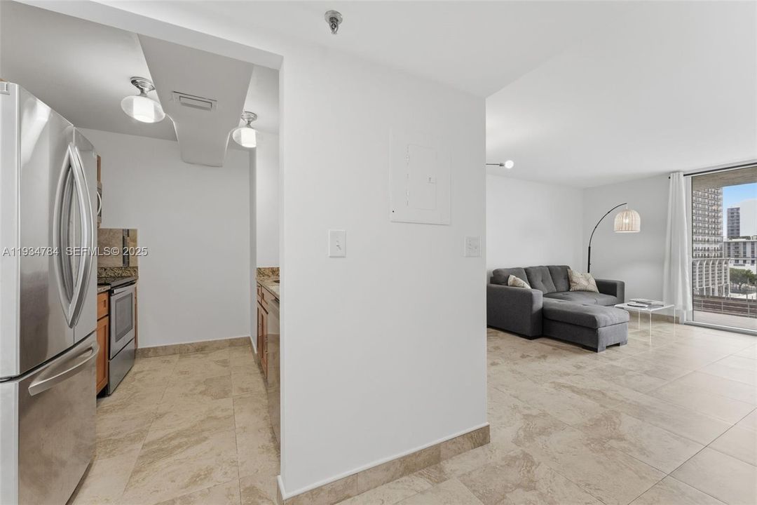 En Venta: $312,000 (2 camas, 2 baños, 903 Pies cuadrados)