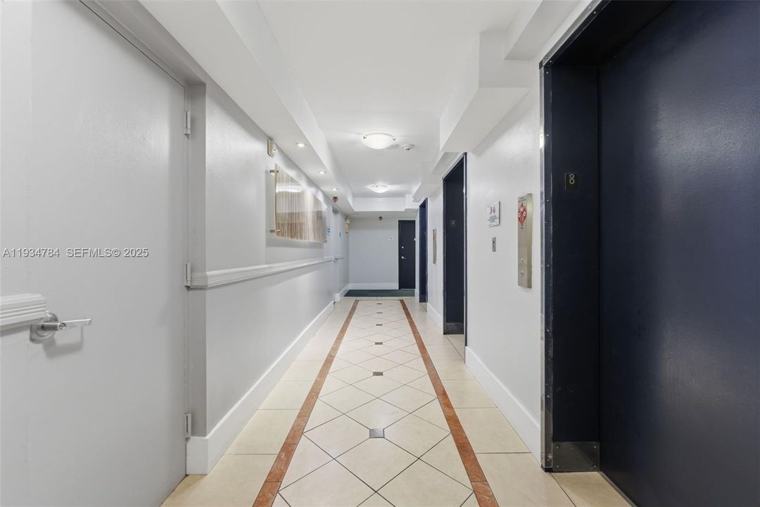 En Venta: $312,000 (2 camas, 2 baños, 903 Pies cuadrados)