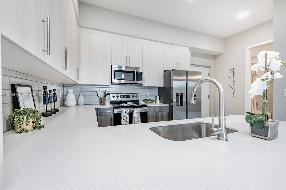 For Rent: $2,195 (1 beds, 1 baths, 0 Square Feet)