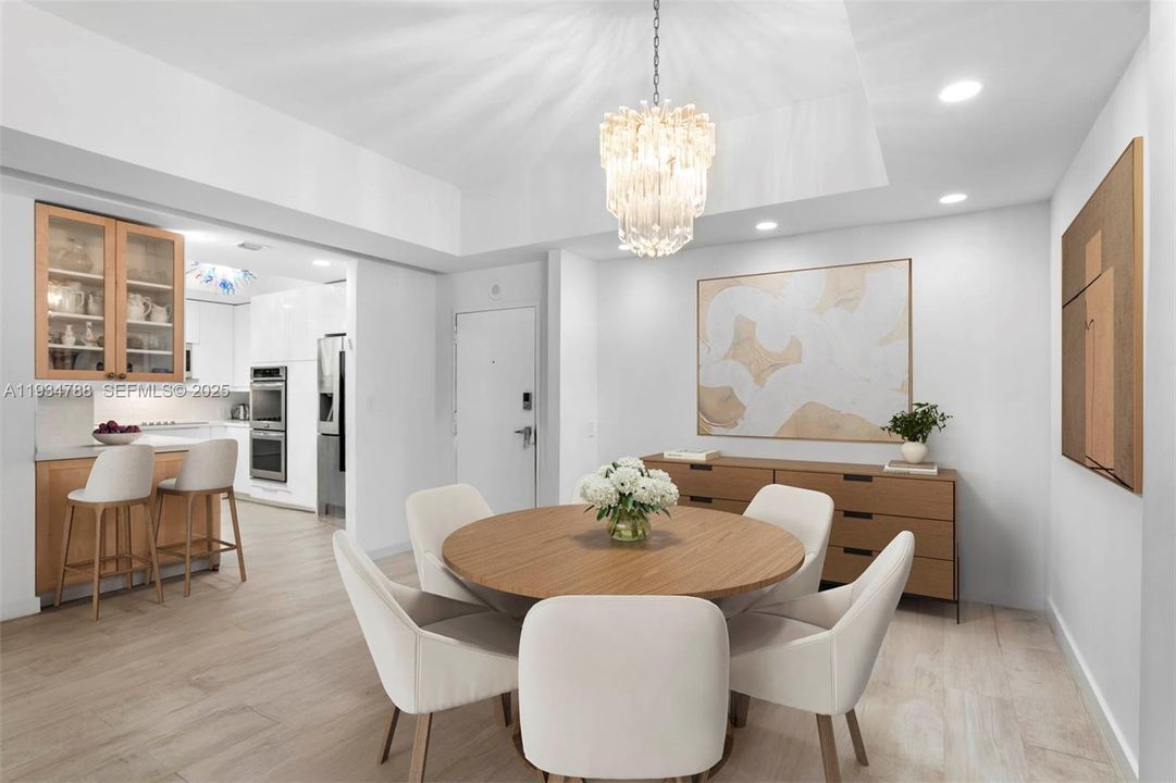 For Sale: $950,000 (2 beds, 2 baths, 1236 Square Feet)