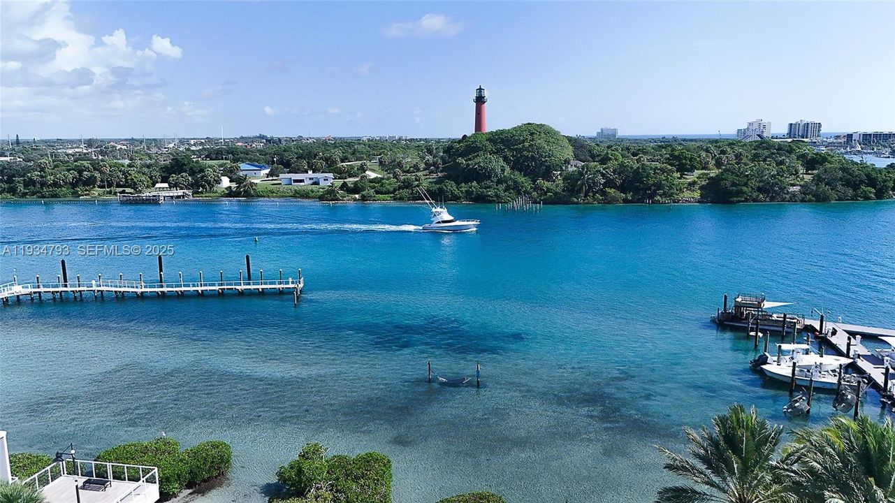 En Venta: $2,050,000 (2 camas, 2 baños, 1960 Pies cuadrados)