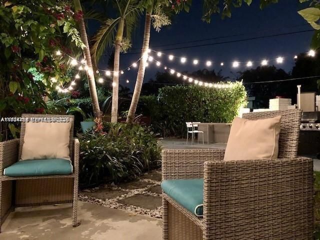 For Rent: $3,950 (3 beds, 1 baths, 1373 Square Feet)