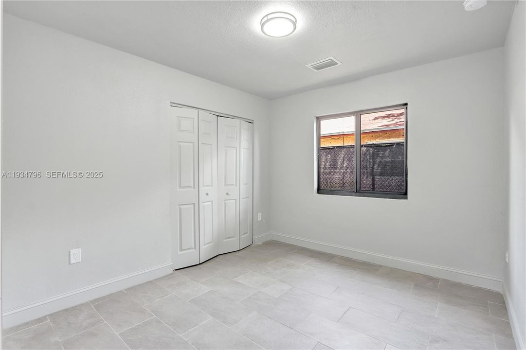 For Rent: $3,997 (4 beds, 2 baths, 1512 Square Feet)