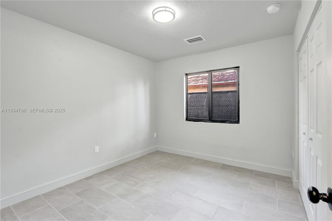 For Rent: $3,997 (4 beds, 2 baths, 1512 Square Feet)