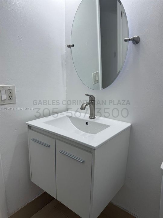 В аренду: $2,995 (2 спален, 2 ванн, 1000 Квадратных фут)