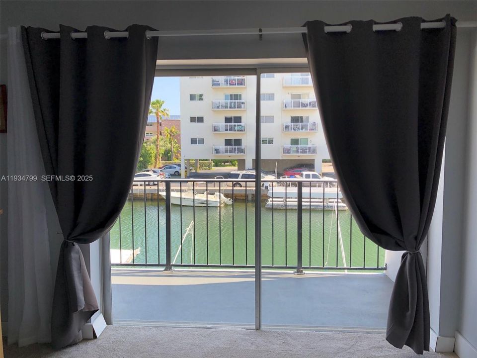 出租: $1,700 (1 贝兹, 1 浴室, 652 平方英尺)