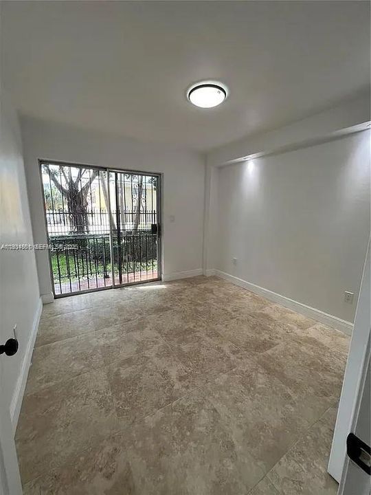 В аренду: $2,750 (3 спален, 2 ванн, 930 Квадратных фут)