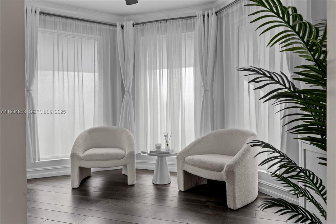 For Rent: $4,300 (3 beds, 2 baths, 1472 Square Feet)