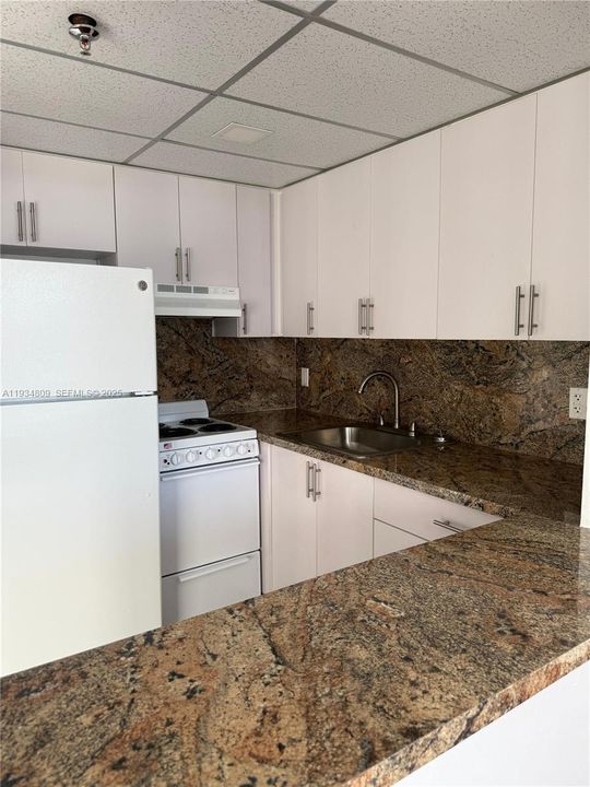 For Rent: $1,750 (154 beds, 131 baths, 105012 Square Feet)