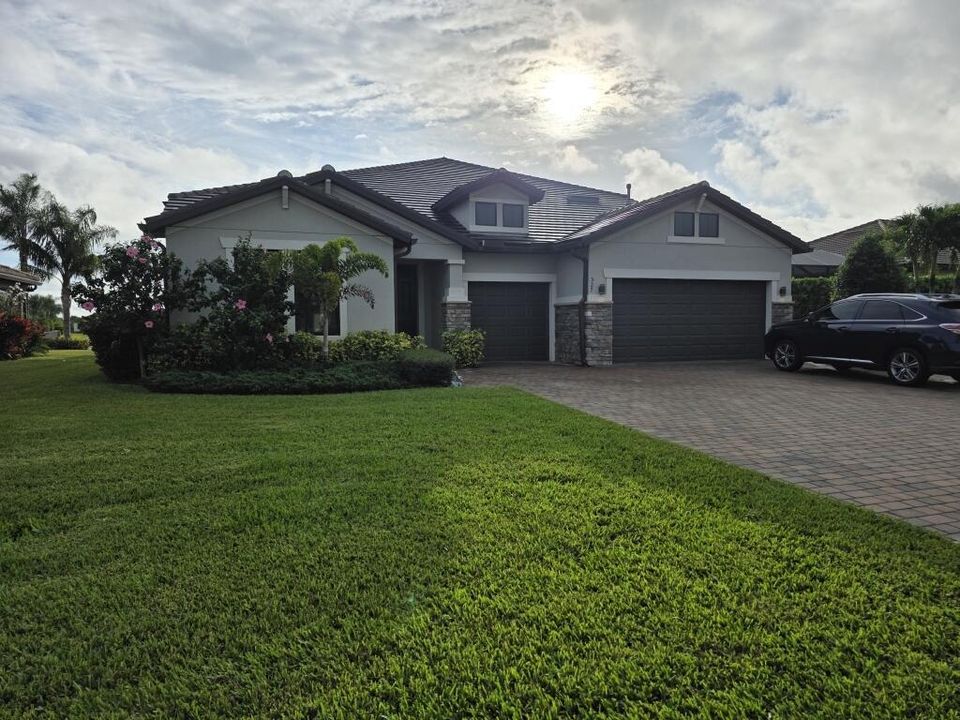 02-Executive Home for you!!