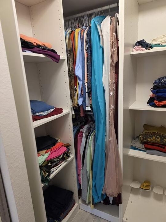 17-Master Closet Side B2